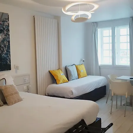 La Marine, Vieux Port