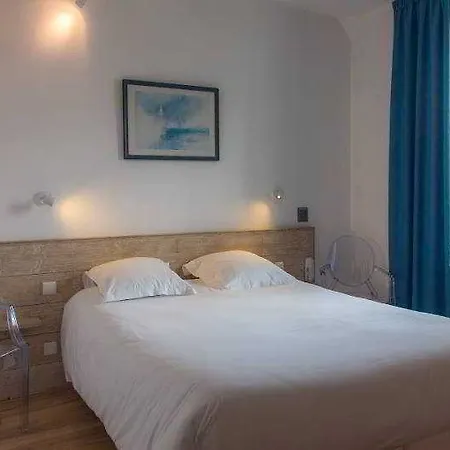 Hotel La Marine, Vieux Port La Rochelle (Charente-Maritime)