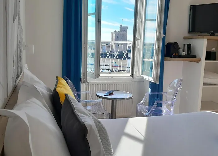 La Marine, Vieux Port Hotel