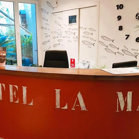 La Marine, Vieux Port 2*