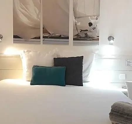 Hotel La Marine, Vieux Port La Rochelle (Charente-Maritime)