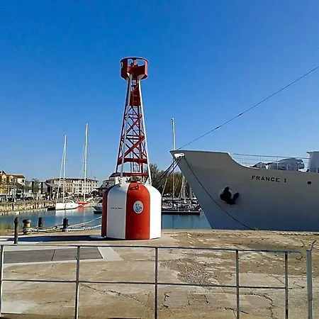 Hotel La Marine, Vieux Port La Rochelle (Charente-Maritime)