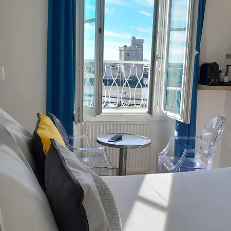 La Marine, Vieux Port 酒店 拉罗歇尔