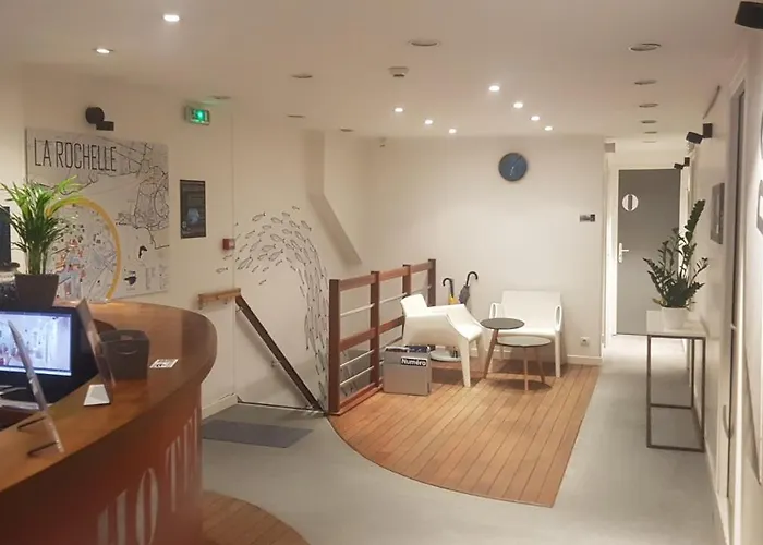 La Marine, Vieux Port Hotel