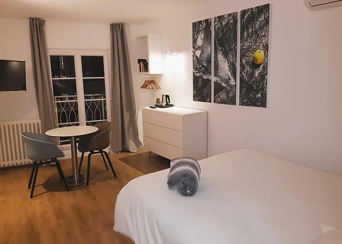 La Marine, Vieux Port 2* Ла-Рошель