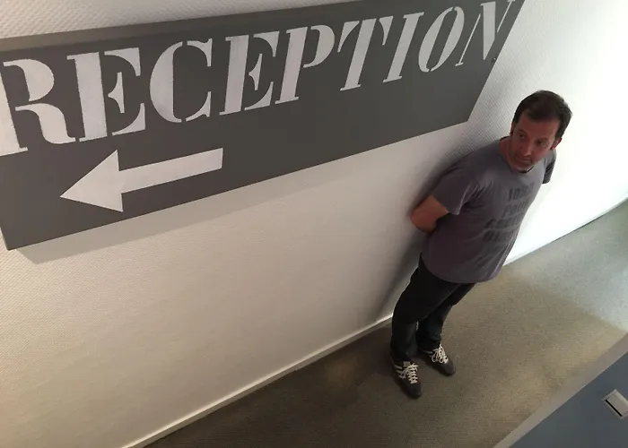 La Marine, Vieux Port 2*