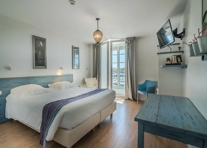 La Marine, Vieux Port