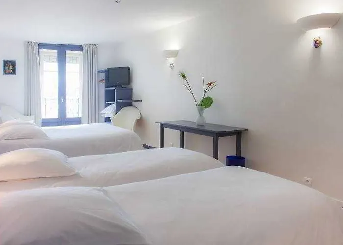 Hotel La Marine, Vieux Port La Rochelle (Charente-Maritime)